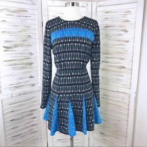 BCBG Arrow Black and Blue Arrow Dress Size 6